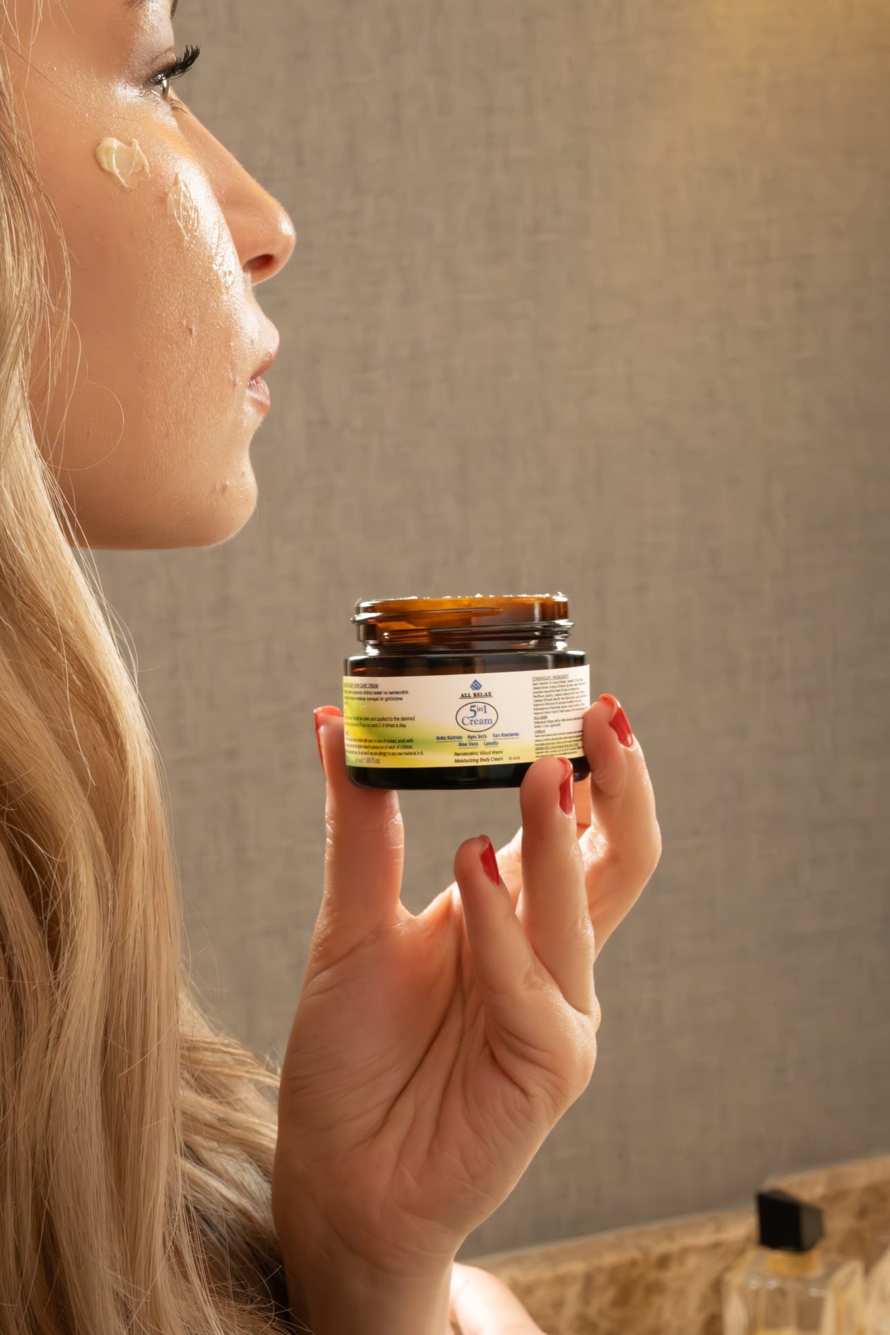 All Relax 5 in 1 Cream: Cildinize Doğal Güç Dokunuşu